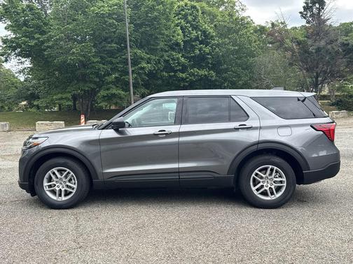 Gray Metallic 2026 Ford Explorer Active