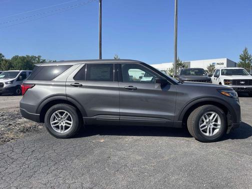 Gray Metallic 2026 Ford Explorer Active