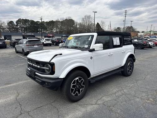 2024 Ford Bronco Outer Banks