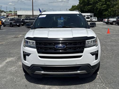 Oxford White 2018 Ford Explorer XLT