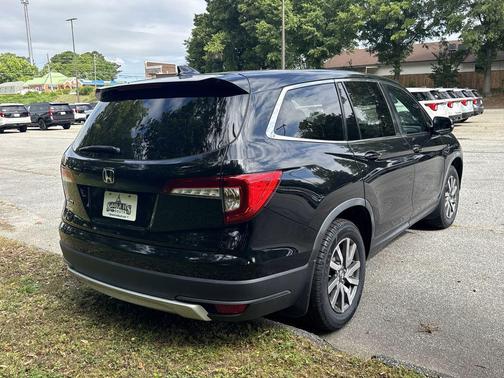 Crystal Black Pearl 2020 Honda Pilot 2WD EX-L