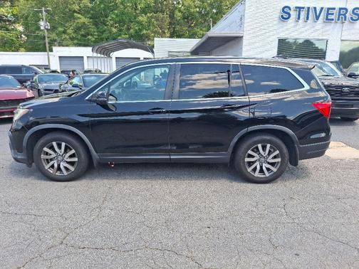 Crystal Black Pearl 2020 Honda Pilot 2WD EX-L