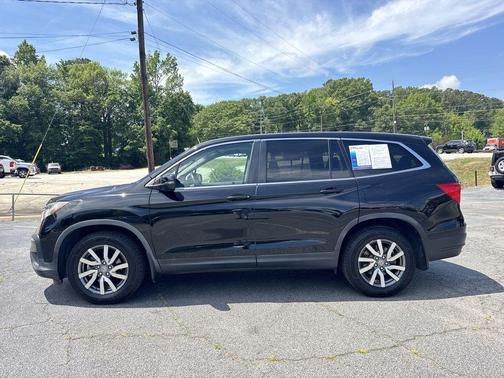Crystal Black Pearl 2020 Honda Pilot 2WD EX-L