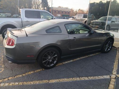 2012 Ford Mustang V6 Premium