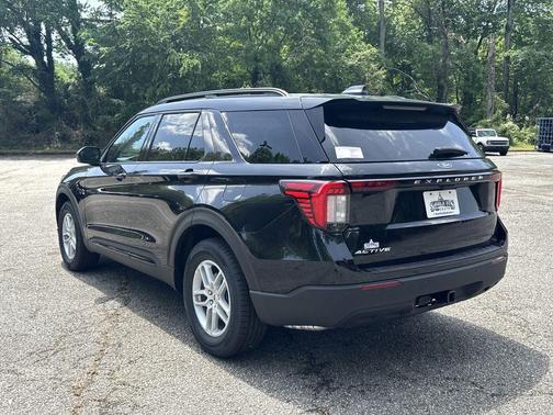Black Metallic 2026 Ford Explorer Active