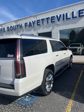 2018 Cadillac Escalade ESV Luxury