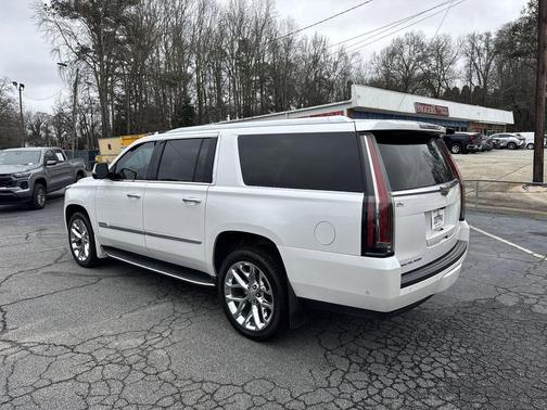 2018 Cadillac Escalade ESV Luxury