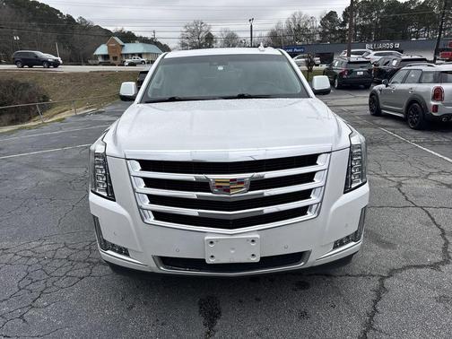 2018 Cadillac Escalade ESV Luxury