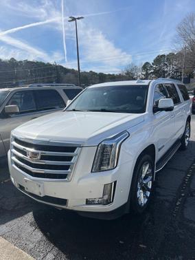 2018 Cadillac Escalade ESV Luxury