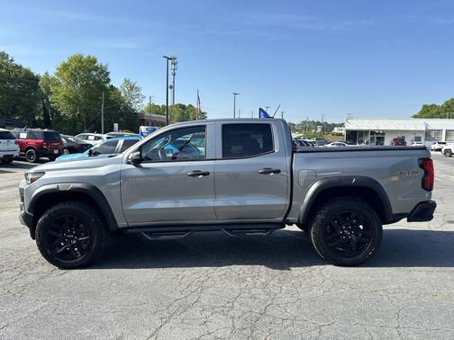 Sterling Gray Metallic 2024 Chevrolet Colorado Trail Boss