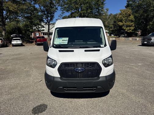 Oxford White 2025 Ford Transit-250 Base