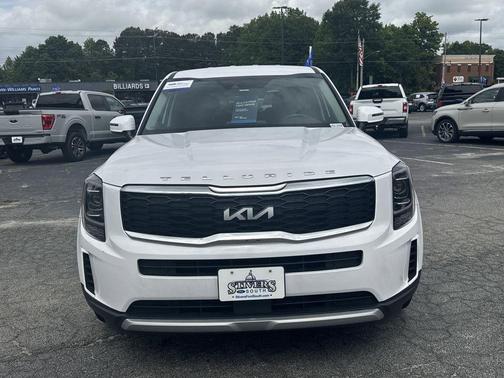 Glacial White Pearl 2022 Kia Telluride LX