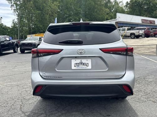 Celestial Silver Metallic 2020 Toyota Highlander XLE