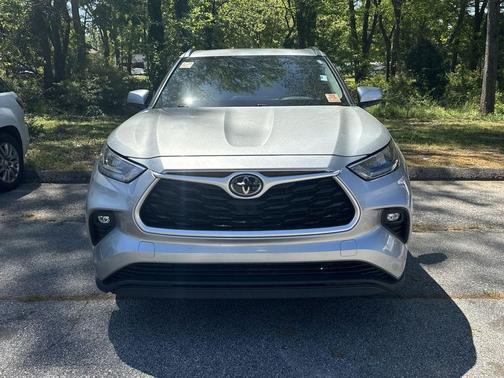Celestial Silver Metallic 2020 Toyota Highlander XLE