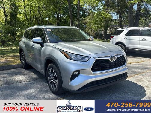 Celestial Silver Metallic 2020 Toyota Highlander XLE