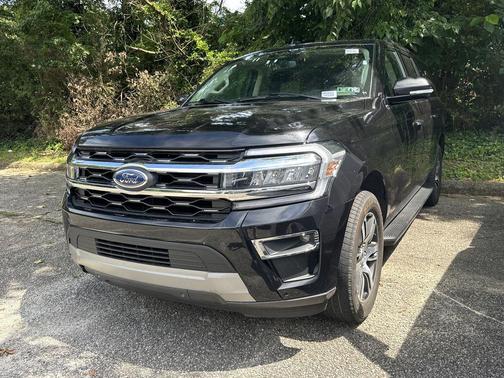 Black Metallic 2024 Ford Expedition Max Limited