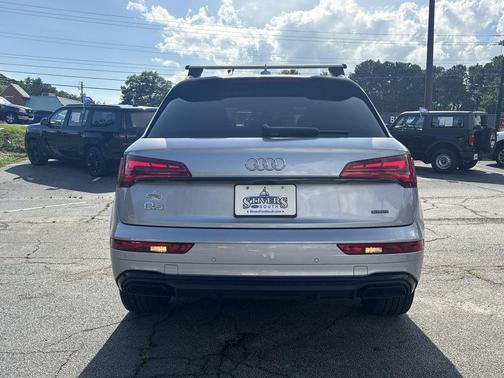 Florett Silver Metallic 2025 Audi Q5 45 S line Premium