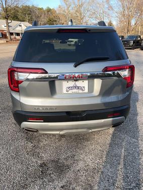 2023 GMC Acadia FWD SLT