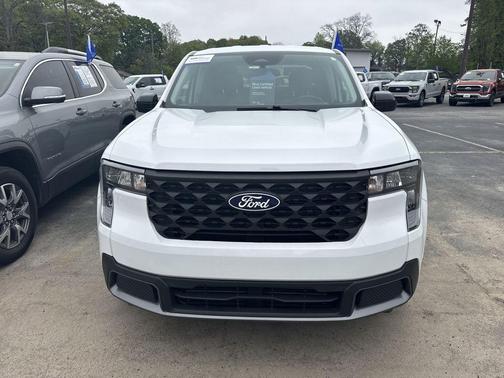 Oxford White 2025 Ford Maverick XLT