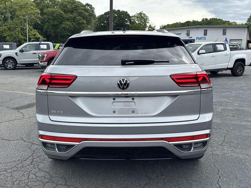 Grey 2021 Volkswagen Atlas Cross Sport 3.6L V6 SE w/Technology R-Line