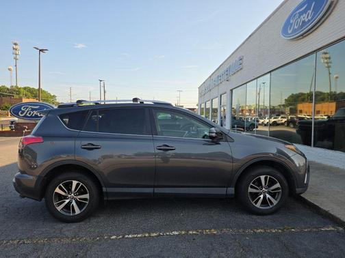 Magnetic Gray Metallic 2016 Toyota RAV4 XLE