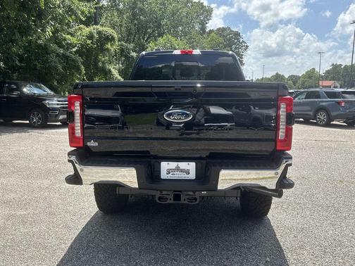 Black Metallic 2026 Ford F-250 Lariat