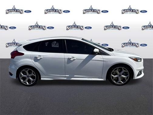 2017 Ford Focus ST
