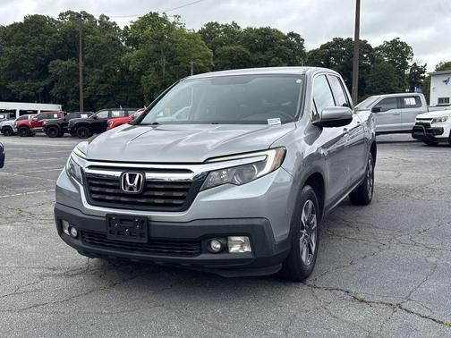 Lunar Silver Metallic 2018 Honda Ridgeline RTL