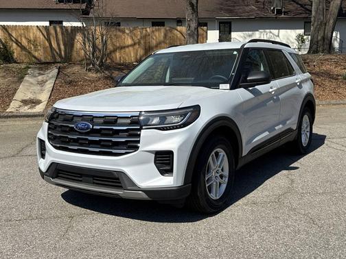 2026 Ford Explorer Active w/200A Pkg
