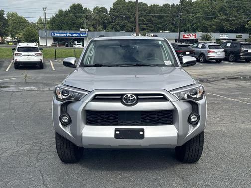 Classic Silver Metallic 2022 Toyota 4Runner SR5