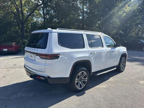 2023 Jeep Wagoneer Series II 4x4
