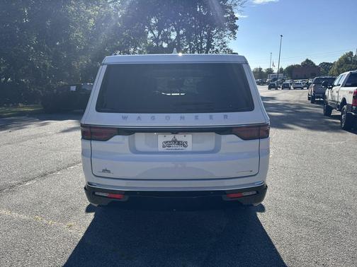 2023 Jeep Wagoneer Series II 4x4