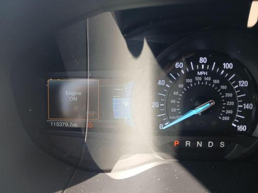 White Platinum Clearcoat Metallic 2017 Ford Edge Titanium