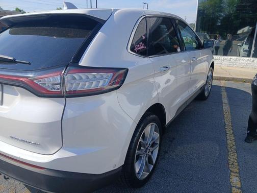 White Platinum Clearcoat Metallic 2017 Ford Edge Titanium
