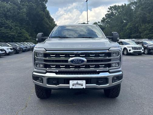 Avalanche 2026 Ford F-250 Lariat
