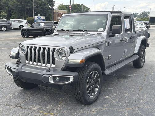 Billet Silver Metallic Clearcoat 2020 Jeep Gladiator Overland