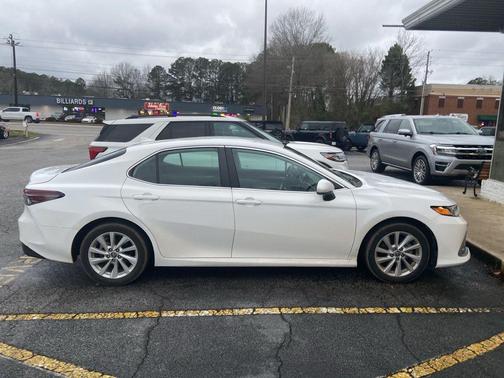 2024 Toyota Camry LE