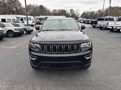 2019 Jeep Grand Cherokee Laredo