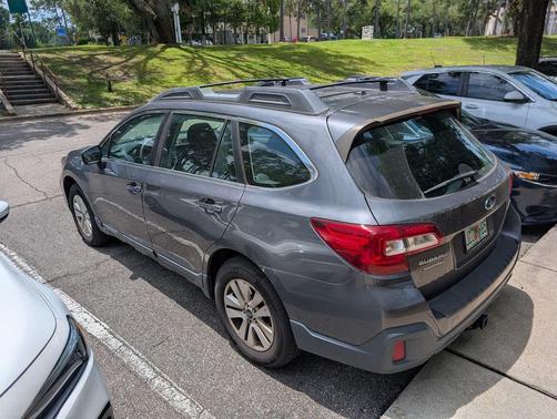Magnetite Gray Metallic 2019 Subaru Outback 2.5i