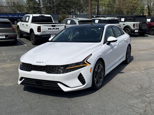 Glacial White Pearl 2022 Kia K5 EX