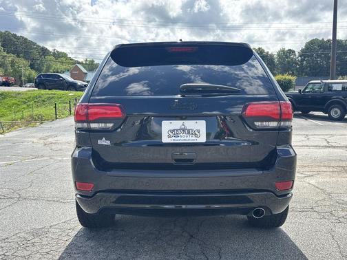 Diamond Black Crystal Pearlcoat 2019 Jeep Grand Cherokee Altitude