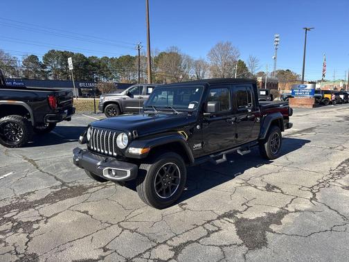 2023 Jeep Gladiator Overland