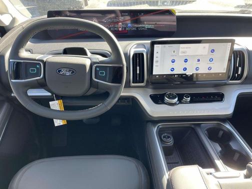 2025 Ford Expedition Max Active 4x2