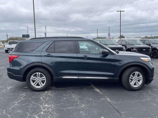 2024 Ford Explorer XLT