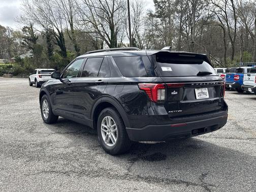 2026 Ford Explorer Active w/200A Pkg