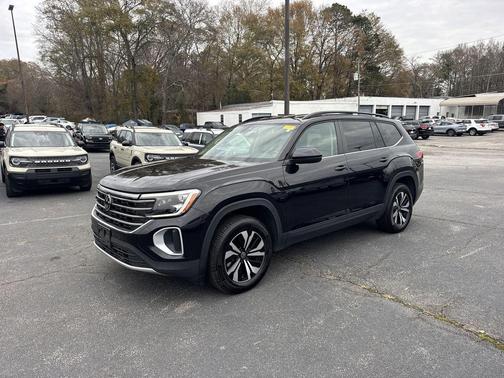 2024 Volkswagen Atlas 2.0T SE