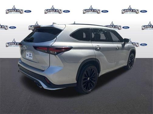 2024 Toyota Highlander XSE
