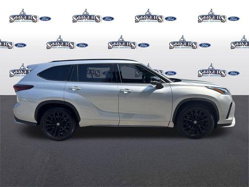 2024 Toyota Highlander XSE
