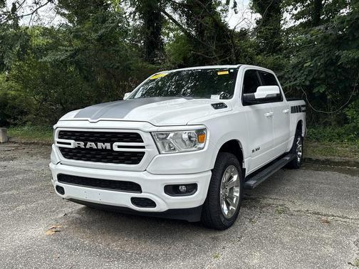 Bright White Clearcoat 2023 RAM 1500 Big Horn/Lone Star