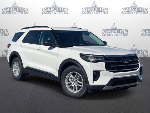 White Metallic 2026 Ford Explorer Active